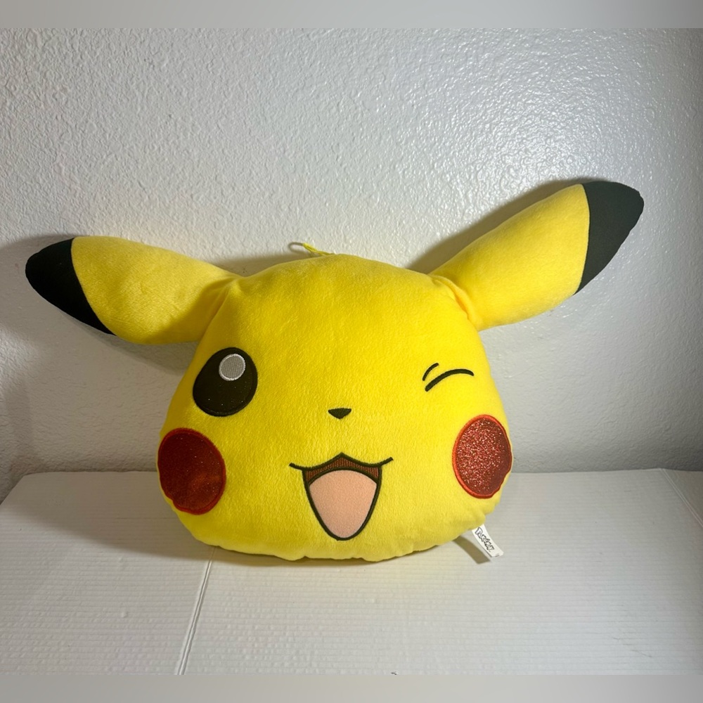 2017 Pokemon Pikachu Plush Pillow 12” Face Plush‎ Doll Glitter Anime Winking